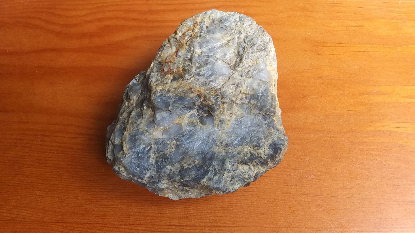 Blue calcite