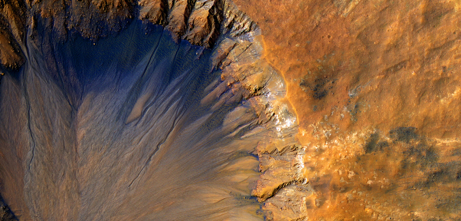 Sirenum Fossae on the planet Mars